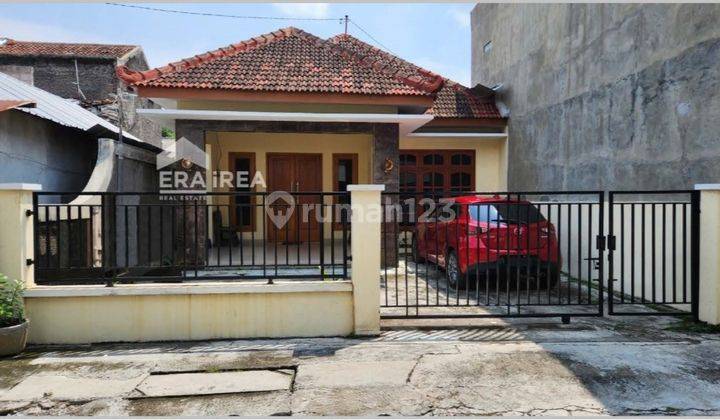 Rumah Dijual 1,5 Lantai Siap Huni Lokasi Solo Kota, Laweyan 1