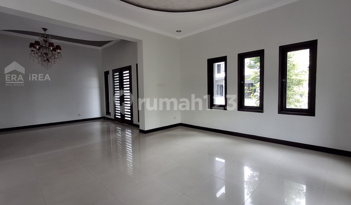 Luxury House in Jogja for Sale Near Hyatt Hotel 2