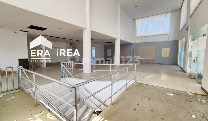For Rent Building in Solo Near Pasar Gading