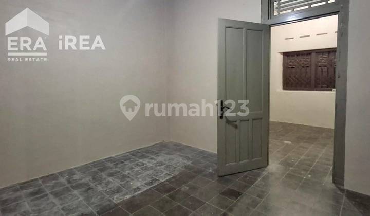 For Rent: Business Space in Solo Near Manahan Stadium