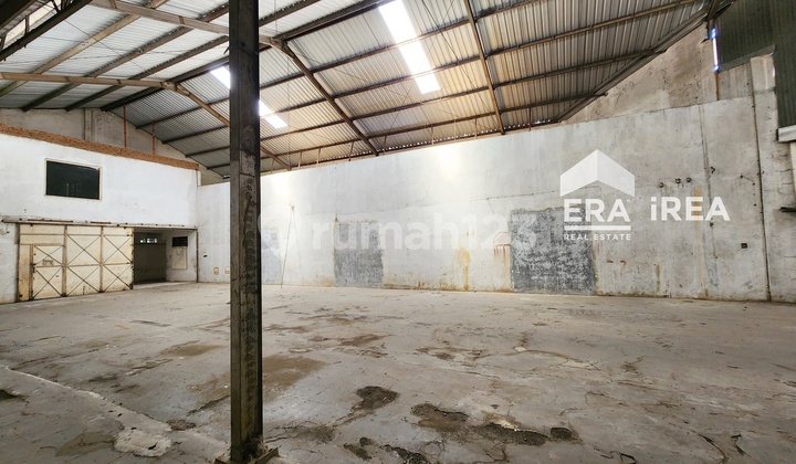 Affordable Warehouse Solo Near Nusukan Market