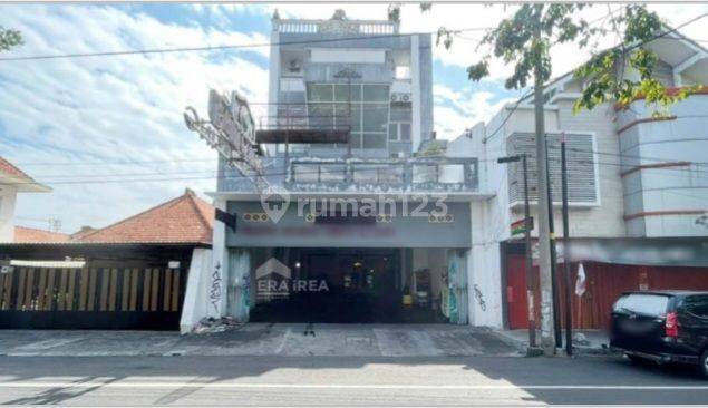 Ruang Usaha 3 lantai di Pusat Bisnis Kota Solo & Singosaren Plaza 1