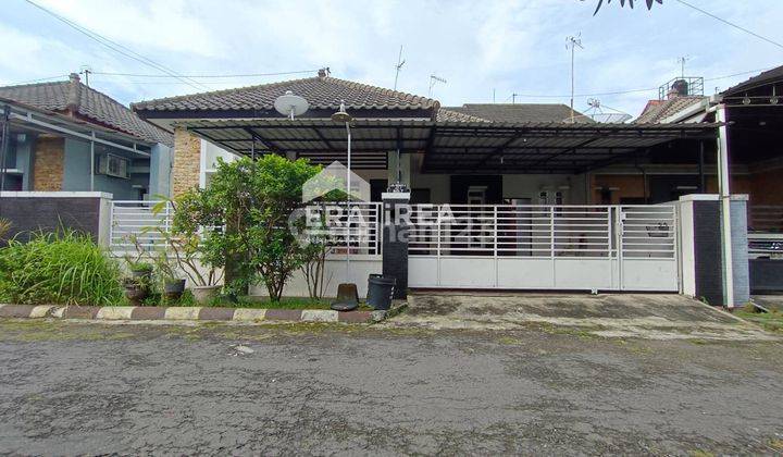 Sewa Rumah Solo Dekat Superindo Jajar Furnish 1
