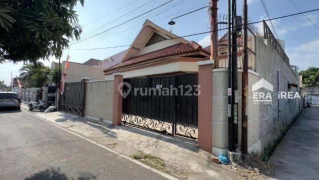 Rumah Tengah Kota Solo Kratonan Serengan Dekat Pasar Kembang Solo 1