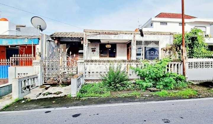 Rumah Solo Dekat Taman Jaya Wijaya 1