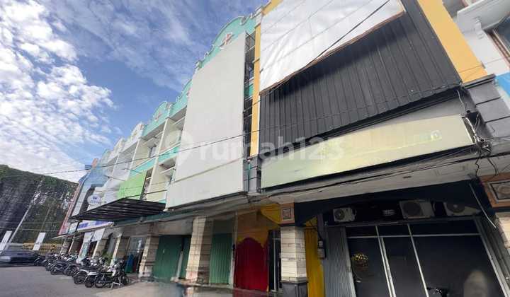 Affordable Shop House Rentals in Solo Baru Near Pakuwon Mall Solo Baru Affordable Shop House Rentals in Solo Baru Near Pakuwon Mall Solo Baru