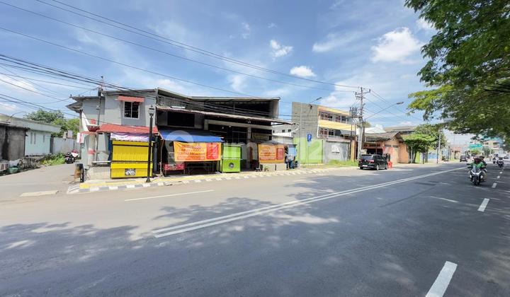 Gudang Strategis Gilingan Banjarsari Dekat Terminal Tirtonadi