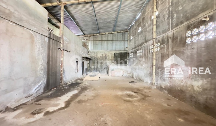 Gudang Solo Dijual Dekat Terminal Tirtonadi