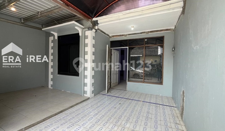 House for Rent in Solo Baru Near RS Indriati Solo Baru