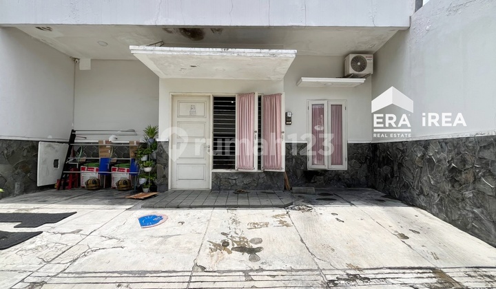 Rumah Solo Dekat Pasar Gede 2