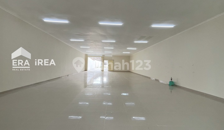 Sewa Ruang Usaha Solo Dekat Pasar Gede