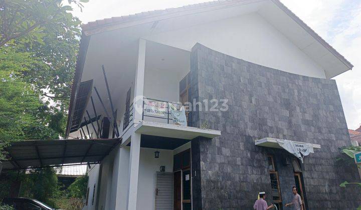 Rumah Murah Tanah Luas Hook di Cluster Meadow Green, Lippo Cikarang 2