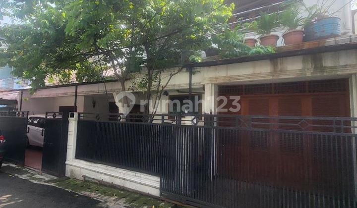 Jual Murah Rumah Terawat Dalam Perumahan di kebayoran Lama