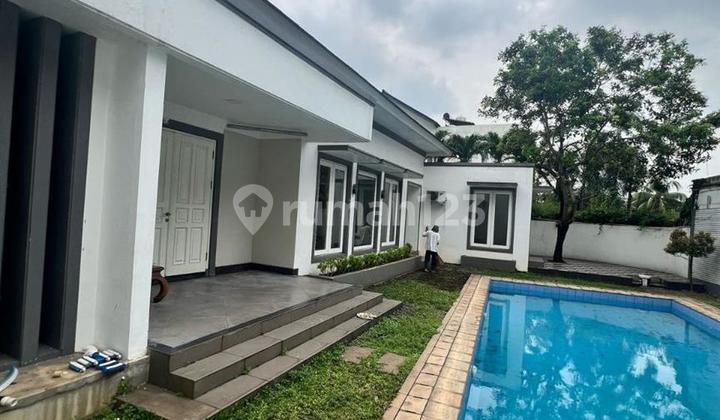 Sangat Murah Rumah 1 Lantai Tanah Luas Ada Pool di Pinggir Jalan di Kemang