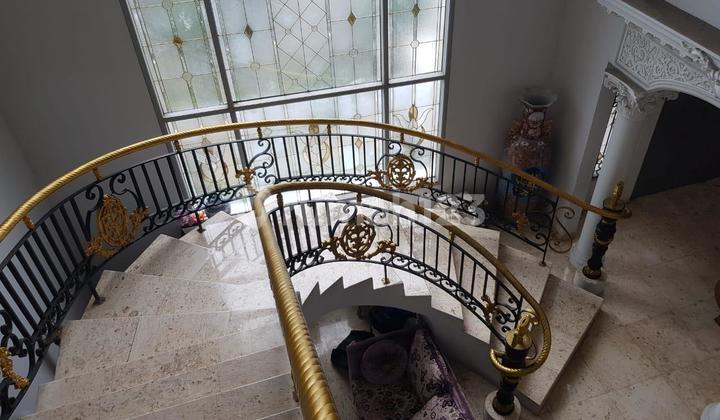 Rumah Besat Megah Klasik di Era Mas 2000, Pulo Gebang 5