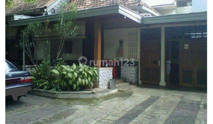 Rumah Tua Murah Hitung Tanah di Menteng 1