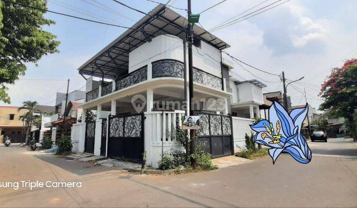 Rumah Bagus Hoek di Taman Buaran Indah, Duren Sawit 1