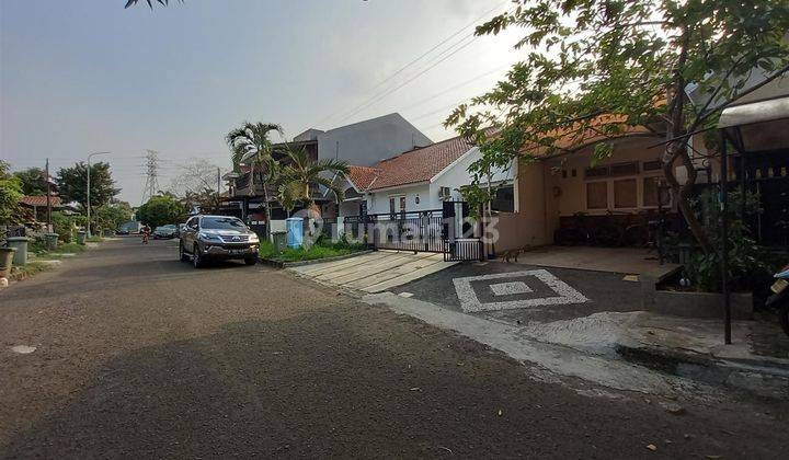 Rumah Terawat di Taman Permata Cikunir, Jatibening 2