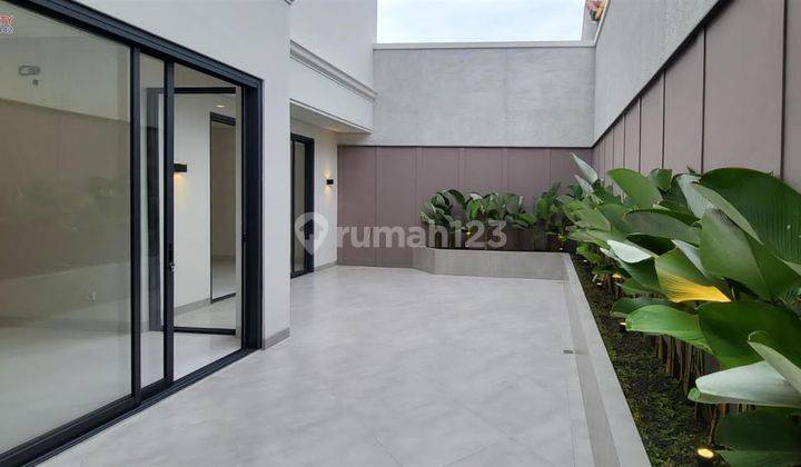 Rumah Baru Modern Tropis di Boulevard Cluster Legenda Wisata 2