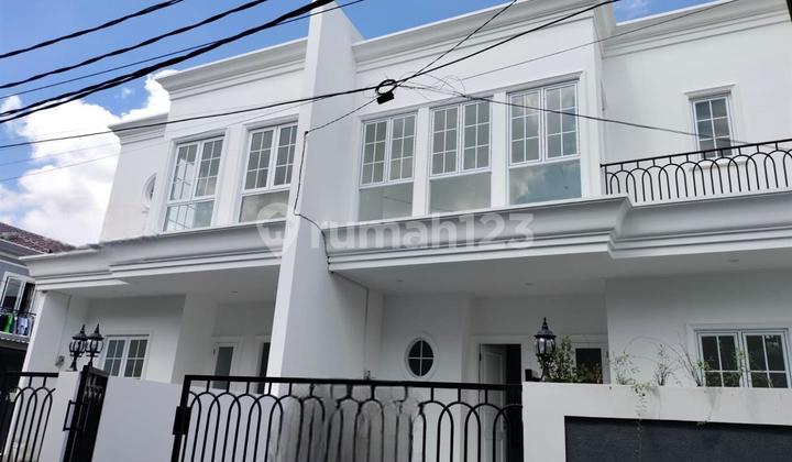 Brand New American Classic House Near Jatiwaringin Toll Gate 2
