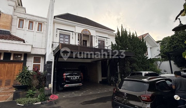 Rumah Town House Eksklusif di Kemang 2