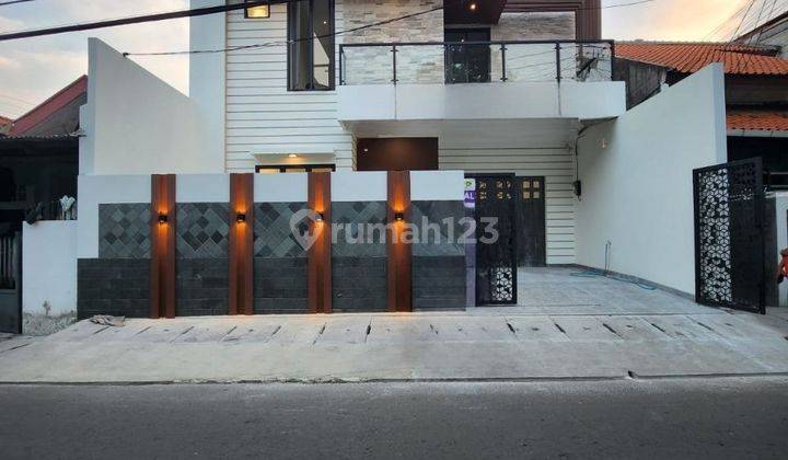 Rumah Brand New Ada Garasi Jalan 2 Mobil di Cipinang Cempedak 1