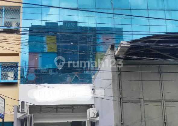 Ruko 4 Lantai Eks Kantor Murah di Jl. Biak, Cideng