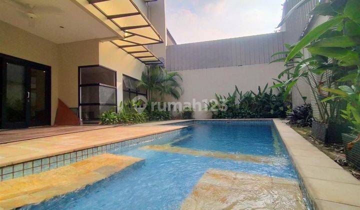 Rumah Besar Lux Ada Pool di Kebagusan 2