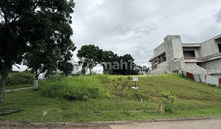 Land Plot 790M2 Beautiful View in Sentul City