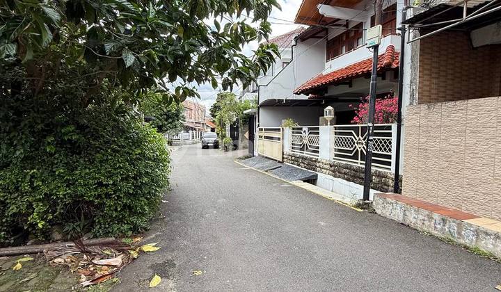 Rumah Lama Jalan Lebar di Tebet Barat 2
