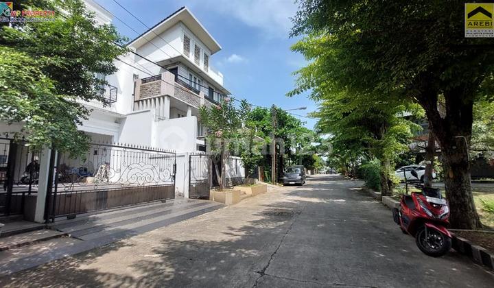 Rumah Brand New sangat Bagus Luas Dekat Galaxy Bekasi 2