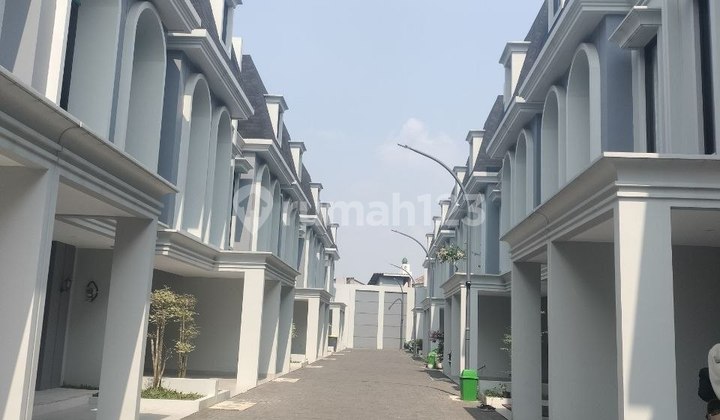 Rumah Baru Cluster Ada Rooftop di Cipayung Rumah Baru Cluster Ada Rooftop di Cipayung