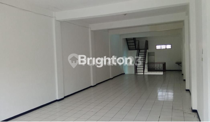 Disewakan ruko 2 lantai di jalan besar Nginden, lokasi strategis dan ramai  2