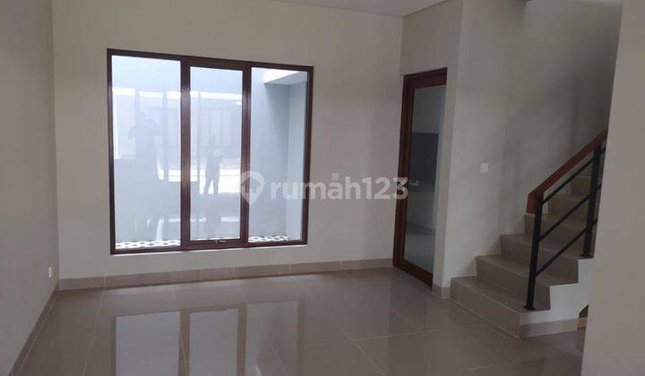 Rumah baru 2 lantai di Pavilia Premier Estate 2 Jatiwarna 4