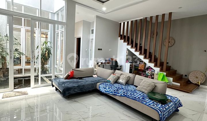 Rumah Cantik 2 Lantai di Jagakarsa Jakarta Selatan 2