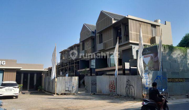 Rumah Modern Konsep Double Decker di Jagakarsa Jakarta Selatan 2