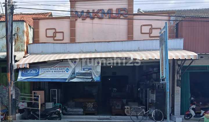 Strategic Shop House Near Brebes City Square, Central Java 1