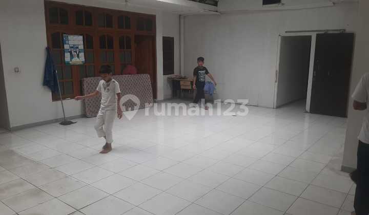 Dijual Rumah Tua Strategis Bebas Banjir di Benhil 2