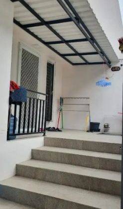 Dijual Rumah di Tomang 2