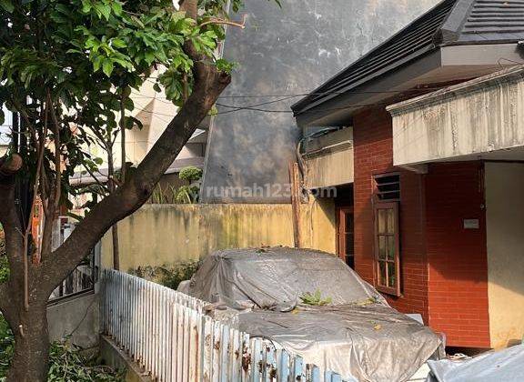 Dijual Rumah Tua Murah di Taman Kedoya Baru 1