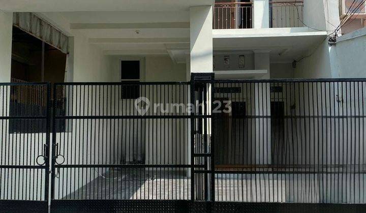 Dijual Rumah Mewah Murah di Taman Cosmos 1