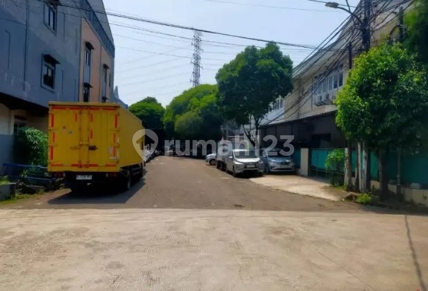 Gudang Strategis Bebas Banjir di Serpong