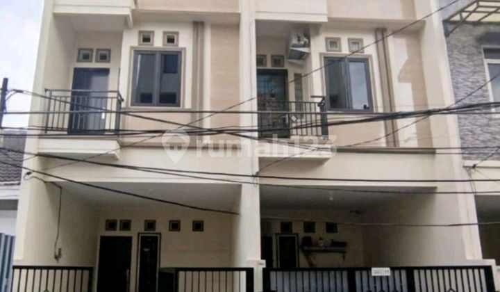 Rumah Baru Strategis di Tanjung Duren Rumah Baru Strategis di Tanjung Duren