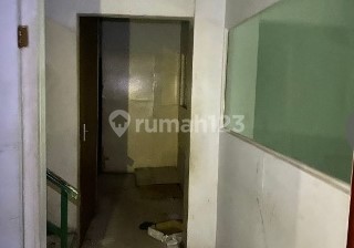 Affordable Strategic 9-Unit Linked Shophouse in Lodan 2