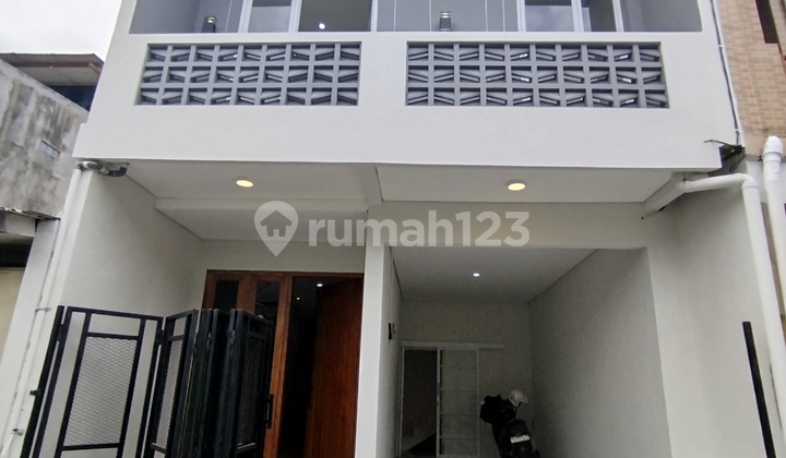 2-Story House in Front of UPN Campus