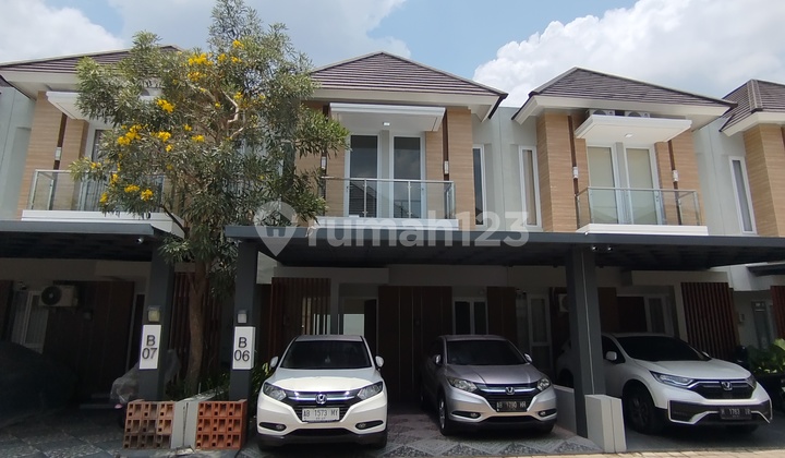 Two-Story Houses Beside Casa Grande Northern Ring Road