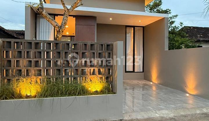 Rumah Full Furnish, Selangkah ke Pasar Godean