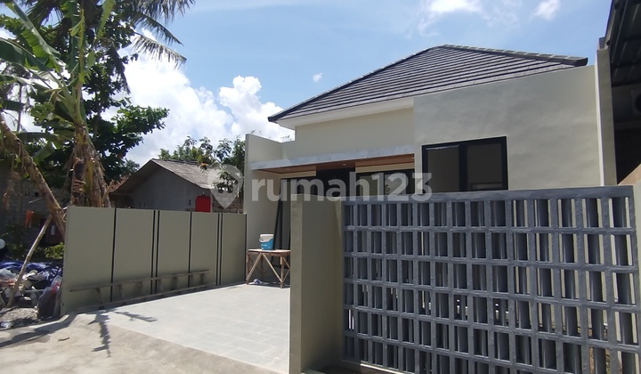 For Sale: 3-Bedroom House in Balecatur, 15 Minutes to Malioboro 2