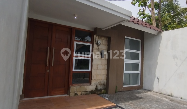 House Ready to Live In with Access Near the Highway, 10 Minutes to UMY 2