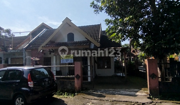 Spacious Hook House with Large Land in Puri Argomulyo Sedayu Housing Spacious Hook House with Large Land in Puri Argomulyo Sedayu Housing